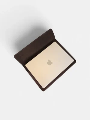 Case Dark Brown 1